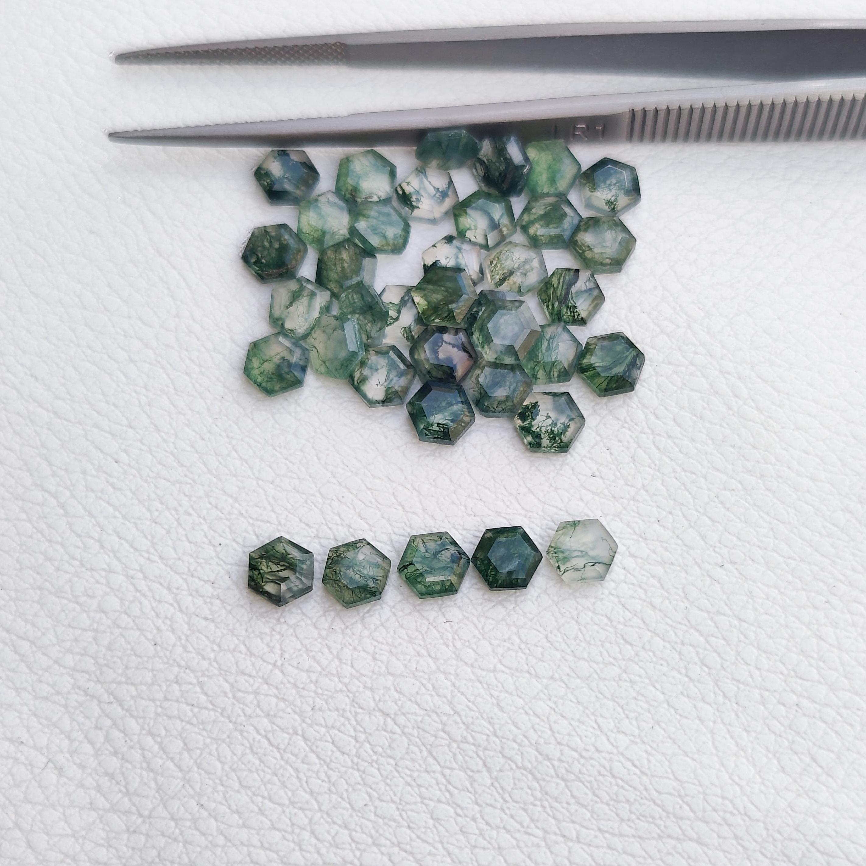 สีเขียว