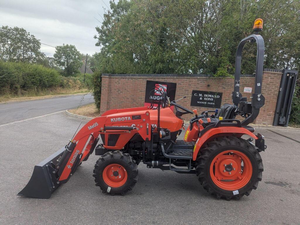 Fournisseur en gros pas cher de tracteurs agricoles d'occasion Kubota BX-23S EK1-261 très demandés, avec tondeuse, rétrocaveuse et chargeur frontal - Product Image 4