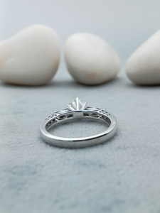 Bague Hip Hop à la mode classique en or 18 carats pour femmes de luxe Diamant rond naturel VVS complet pour les mariages certifiés - Product Image 4