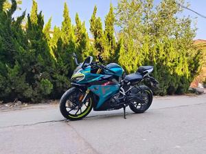 NUEVAS Motos Deportivas de Carreras de 250CC a Gasolina con Motor sin Escobillas, Velocidad Máxima de 80km/h para Alto Rendimiento - Product Image 1
