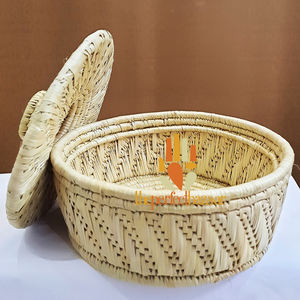 Cesta de hierba Moonj hecha a mano con tapa - Product Image 4