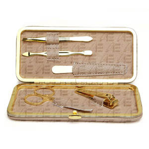 PROMOTION : Kit de Manucure et Pédicure BLANC 5 Pièces – Coupe-Ongles, Mini Ciseaux, Lime à Ongles, Repousse-Cuticules et Pince à Épiler 2026 - Product Image 5