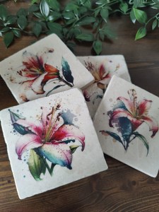 Sous-verres en marbre floral Lily, sous-verres rustiques en pierre, décoration de jardin - Product Image 1