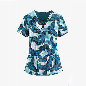 Chemises de travail médicales pour femmes, sur mesure, vêtements de travail médicaux, blouses médicales à manches courtes, hauts en jersey par le Pakistan. - Product Image 1