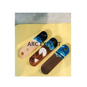 Different Designing Kitchen Ware Vegetable Cutting Board Deluxe Quality Bamboo Wood and Resin Round Shape <b>Chopping</b> <b>Blocks</b> - Product Image 3