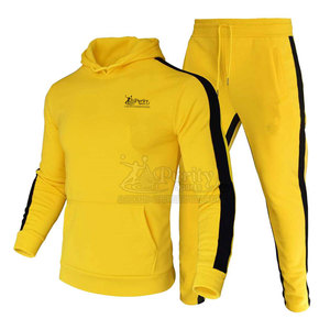 Top Quality Casual Wear Men Tracksuit Light Weight Men Tracksuit Best Selling Customized Color Men Tracksuit - Product Image 1