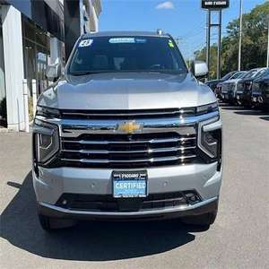 2025 Chev rolet Tahoe LT 4dr SUV 4WD 5.3L 8cyl 10A Neat - Product Image 1
