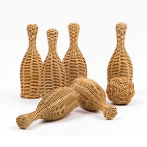 Mini jeu de quilles d'intérieur de haute qualité pour enfants jouet de sport en rotin fait à la main du Vietnam boîte de rangement OEM bon prix ensemble de temps de jeu - Product Image 3