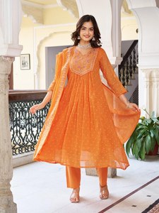 Diseñador Alia Cut Suit Fancy Indian Silk Kurta Pant Modelo para fiestas - Product Image 5