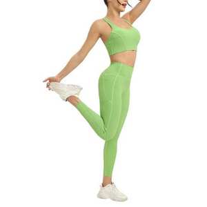 Ensemble de yoga pour femmes, nouveau style tendance, respirant, prix bas, séchage rapide, vêtements de sport fabriqués au Pakistan, service OEM - Product Image 5