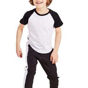 Camiseta de algodón de tacto suave para bebé hecha en fábrica Opción OEM con logotipo personalizado de color sólido liso - Product Image 1