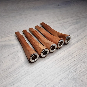 Pipa de Fumar Cigarros Moderna, Hecha a Mano, de Madera Natural Curvada, con Acabado Liso, Reutilizable, para Cigarros y Hierbas Secas - Product Image 2