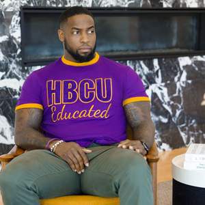 HBCU T-shirt en chenille noir et or pour hommes T-shirt en coton de qualité supérieure Vêtements de fraternité Doux Coupe confortable Logo brodé Vêtements classiques - Product Image 5