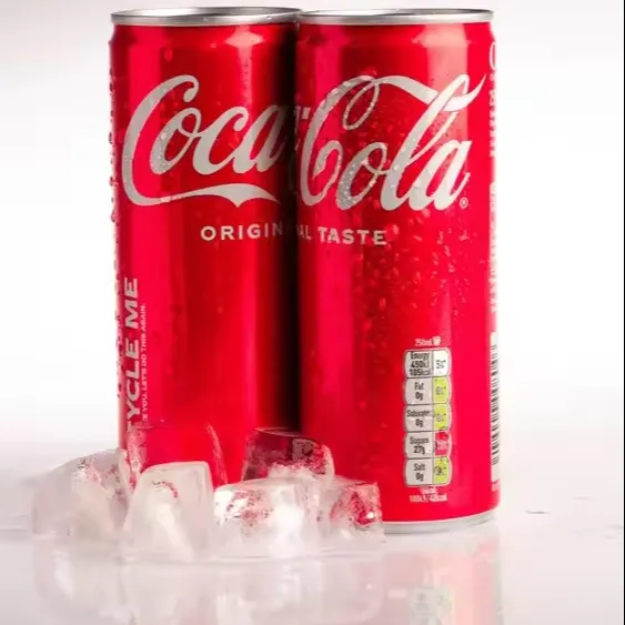 Latas de Coca Cola-Venta al por mayor Coca Cola Refresco 330ml / Coca Cola 33cl entero en Tailandia