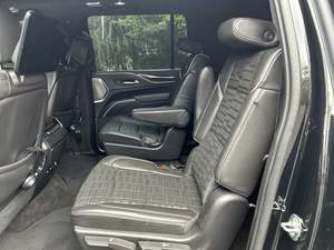 Escalade ESV Premium Luxury Platinum 4WD 2022 - Product Image 6