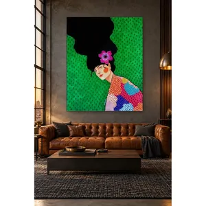 Fida Femme avec une fleur rose sur fond vert à pois, impression sur toile - Product Image 2