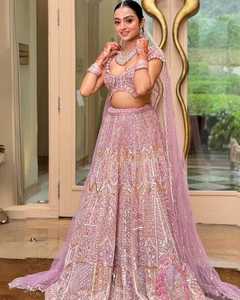Broderie faite à la main de dernier style pour femmes Lehenga <span class=keywords><strong>Choli</strong></span> belle tendance couture motif imprimé indien pakistanais festif - Product Image 4