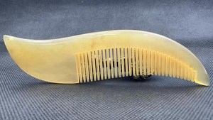 Peine de Cuerno de Búfalo Natural Orgánico, Pulido, Estilo Amor, Hecho a Mano, Antiestático, de Dientes Anchos, para Peinar Barba y Cabello, para Hombres y Mujeres - Product Image 2
