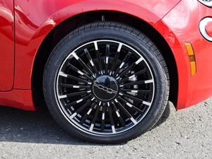 FIAT 500E EV 2025 Véhicule Électrique d'Occasion en Parfait État, Première Main - Product Image 2