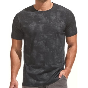 T-shirt pour hommes sur mesure à col rond et manches courtes en coton imprimé graphique conception OEM confortable au meilleur prix du Bangladesh - Product Image 1