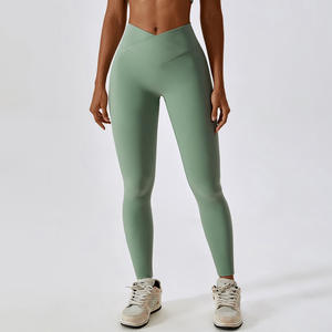 Ensemble débardeur et legging de yoga pour femmes, vêtements de sport personnalisés, ensemble de vêtements de sport d'entraînement en deux pièces d'origine - Product Image 6