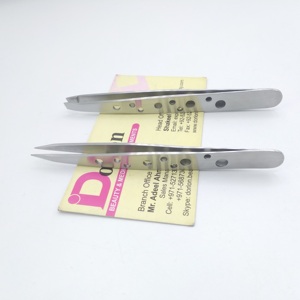 Pinzas profesionales para depilación de cejas con punta inclinada al por mayor, pinzas para depilación de cejas y vello facial sostenibles con etiqueta privada - Product Image 3