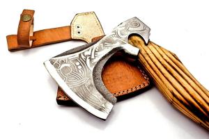 Hacha Vikinga Hecha a Mano de Acero con Alto Contenido de Carbono, Grado Industrial, con Funda de Cuero para Acampar, Uso Diario al Aire Libre y Supervivencia - Product Image 2