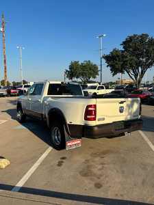 Pre-owned Clean 2021 Ra-m 3500 crew cab Limited Pic-kup 4D 8 ft - Product Image 6