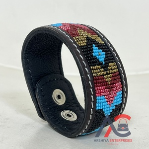 Pulsera Punk personalizada a la moda, pulsera hecha a mano minimalista, pulseras de cuero genuino, brazaletes para hombres y mujeres - Product Image 1