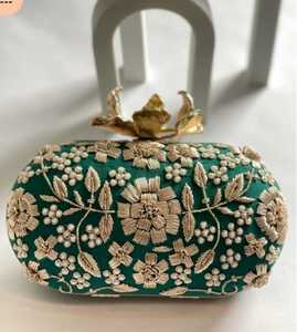 Sacs à main de soirée brodés à la main de couleur turquoise sur mesure, imperméables, avec fermeture à bouton, en microfibre, pour la mode - Product Image 4