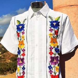 Nueva Camisa Guayabera de Manga Corta Bordada para Hombre, Camisa Tradicional Mexicana con Bordado Floral, Camisa Formal para Hombre - Product Image 4