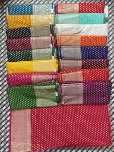 Collection unique de saris en soie pure Banarasi Matka pour femmes saris de luxe avec tissage Zari Pallu pur doux - Product Image 3