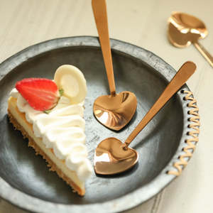 Juego de cuchara de postre en forma de corazón de Metal de lujo para restaurante, boda, Hotel, uso en precio al por mayor - Product Image 2