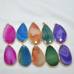 Colgante de rebanada de ágata natural, joyería DIY con elegantes piedras preciosas chapadas en oro, colgantes y dijes de moda de oro galvanizado - Product Image 3