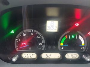 En stock Tracteurs agricoles New-Hollands assez usagés avec chargeurs frontaux Acheter des tracteurs agricoles New Holland multifonctionnels - Product Image 4