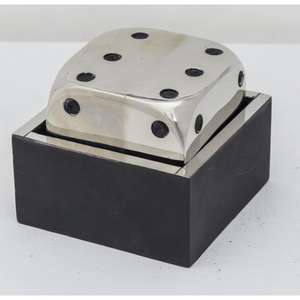 Dés en métal de haute qualité avec boîte, objet décoratif, décoration intérieure moderne, décoration de la maison, cadeau de nouveauté sportive, trophée, support OEM - Product Image 3