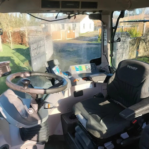 Tractor de Andar Fendt 312 PROFI de 65 CV - Product Image 2