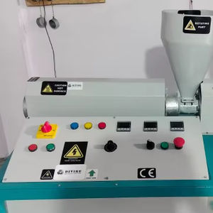 เครื่องอัดรีดพลาสติกอัตโนมัติสำหรับอุตสาหกรรมหนัก V4ประหยัดพลังงานสูงพลาสติกรีไซเคิล - Product Image 1