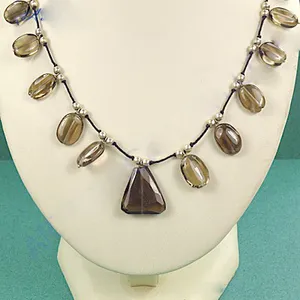 Collier pendentif goutte d'eau en cristal pour femme, plaqué bronze antique, style classique, chaîne perlée, bijoux de fête - Product Image 3