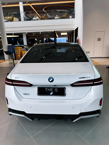 BMW i5 M Sport Luxury Sedan 2024 Usado, Eléctrico Puro eDrive35L con Tracción en las Cuatro Ruedas, Estructura de Carrocería MPV, Vehículo de Nueva Energía en Venta - Product Image 3