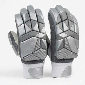 Gants de frappe de cricket en cuir Pittards professionnels personnalisés, légers, haute protection, rembourrage gris glacé, protège-mains de frappe. - Product Image 6