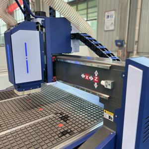 โรงงานยูทูลส์จำหน่ายโดยตรง เครื่องเราเตอร์ซีเอ็นซี <span class=keywords><strong>3</strong></span> แกน สำหรับงานตัดวัสดุที่ไม่ใช่โลหะ เครื่องแกะสลักไม้ พร้อมใบรับรองมาตรฐาน CE - Product Image 4