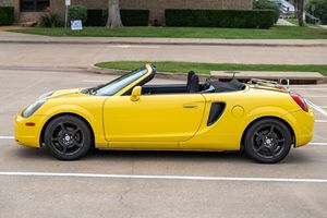 Gran Oferta, Excelente Estado: Toyota MR2 Spyder 2001, Listo para Enviar - Product Image 3