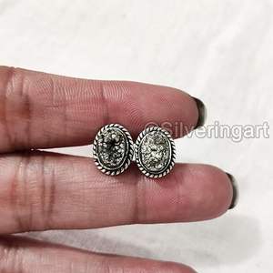 Boucles d'oreilles clous pour femmes, pierre précieuse naturelle pyrite brute, boucles d'oreilles clous bohèmes, bijoux faits à la main, boucles d'oreilles clous en argent sterling 925 - Product Image 1