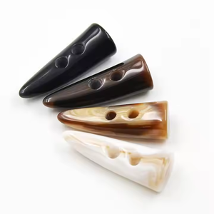 Botón de Palanca de Cuerno de Búfalo Personalizado de Buena Calidad, Estilo Natural de 2 Agujeros para Chaqueta, Ropa de saniya handicraft - Product Image 2