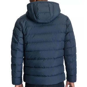 Dernier modèle de doudoune 2025 solide de couleur bleue pour hommes Veste bulle à capuche chaude d'hiver coupe ample en tissu polyester 100% pour hommes - Product Image 2