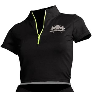 Ensemble de vêtements de sport pour femmes, haut court à manches courtes avec col zippé et short taille haute - Product Image 2