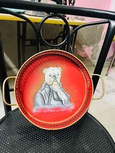 Décoration intérieure sur mesure avec nos exquises plateaux ronds en bois peints à la main de couleur jaune bois de haute qualité inactif pour la décoration intérieure - Product Image 4