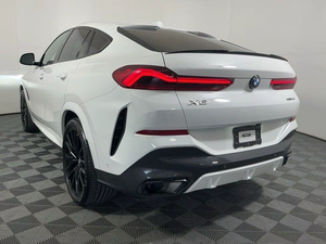 BMW X6 xDrive40i AWD Plus 2024 d'occasion en excellent état, sans accident, conduite à gauche/droite - Product Image 1