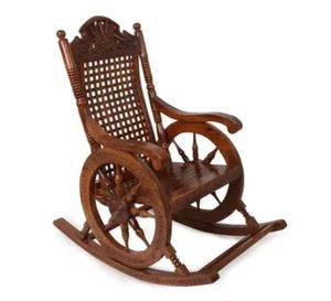 Chaise à bascule de salon en bois décoratif de haute qualité dans le style maharaja et le design européen - Product Image 5